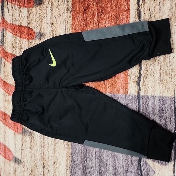 Nike Boys sweat outfit - Picture 8 of 11